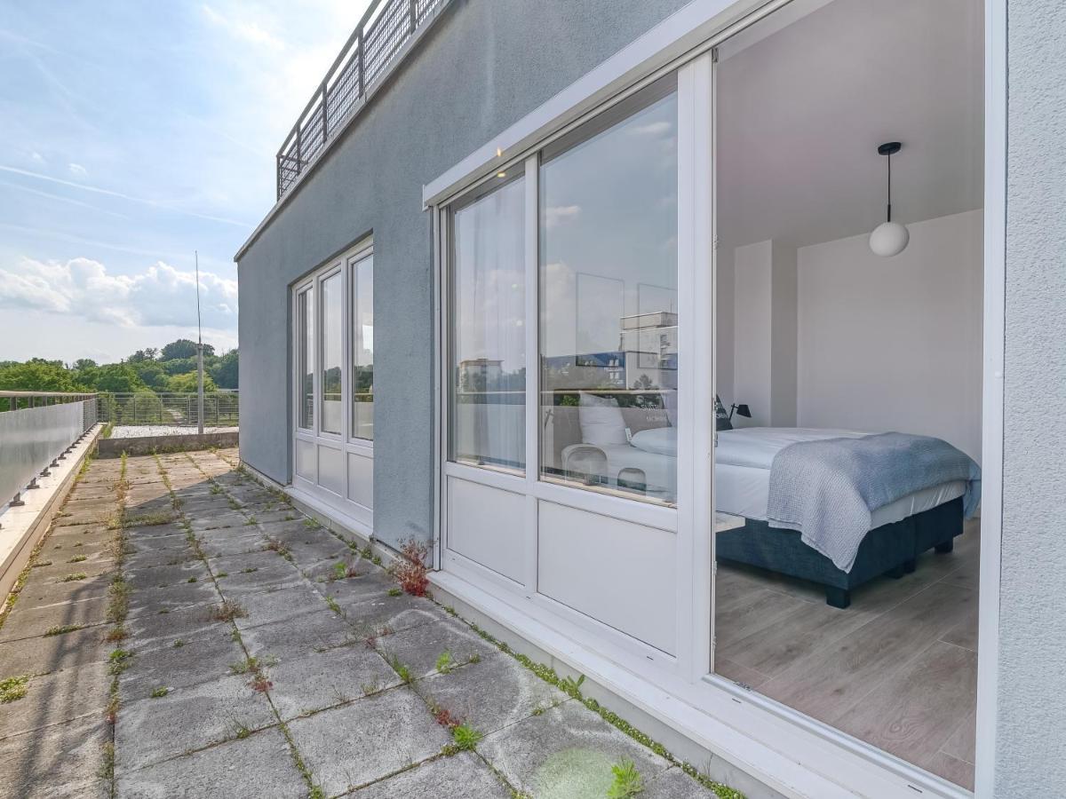 Limehome Wolfsburg Porschestrasse エクステリア 写真
